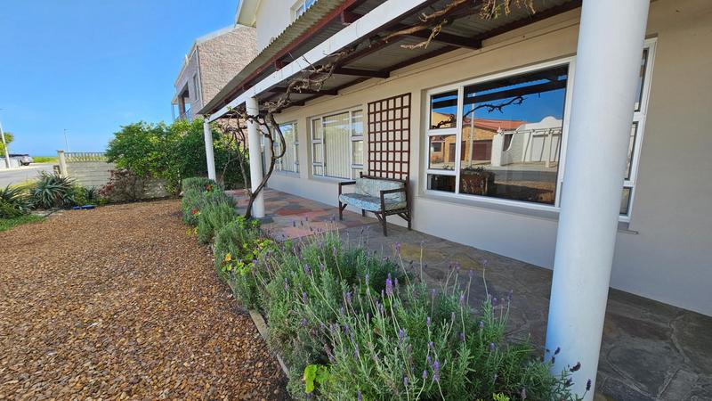 5 Bedroom Property for Sale in Dwarskersbos Western Cape